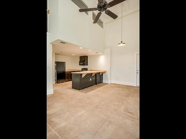 110 S Main St #103 — Photo 6