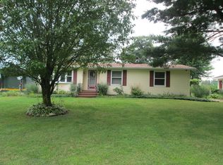 168 Lake Warren Dr, Monmouth, IL 61462