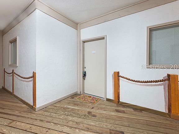 2nd image of 40 Folly Field Rd Unit 330