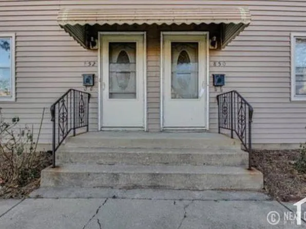 850 N Center St, Naperville, IL 60563