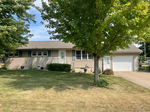 110 Elliot St, Mark, IL 61340