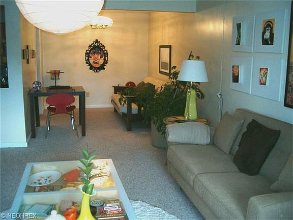 5th image of 75 Atterbury Blvd Unit 75-110