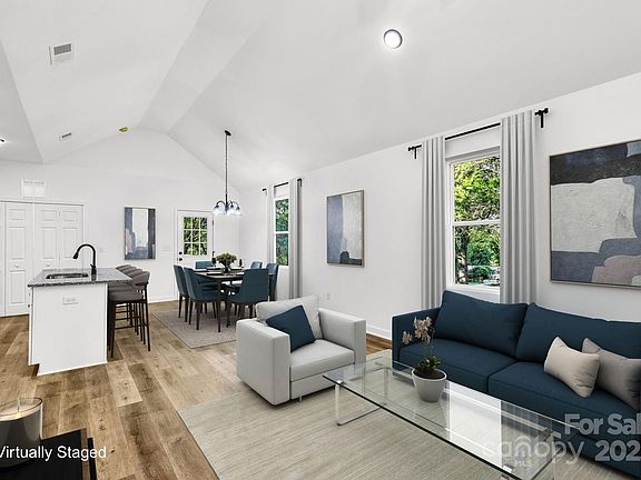 5th image of 1121 Wilmington Ave