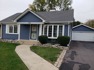 8210 Lavergne Ave, Burbank, IL
