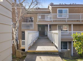 180 Farm Ln, Martinez, CA 94553