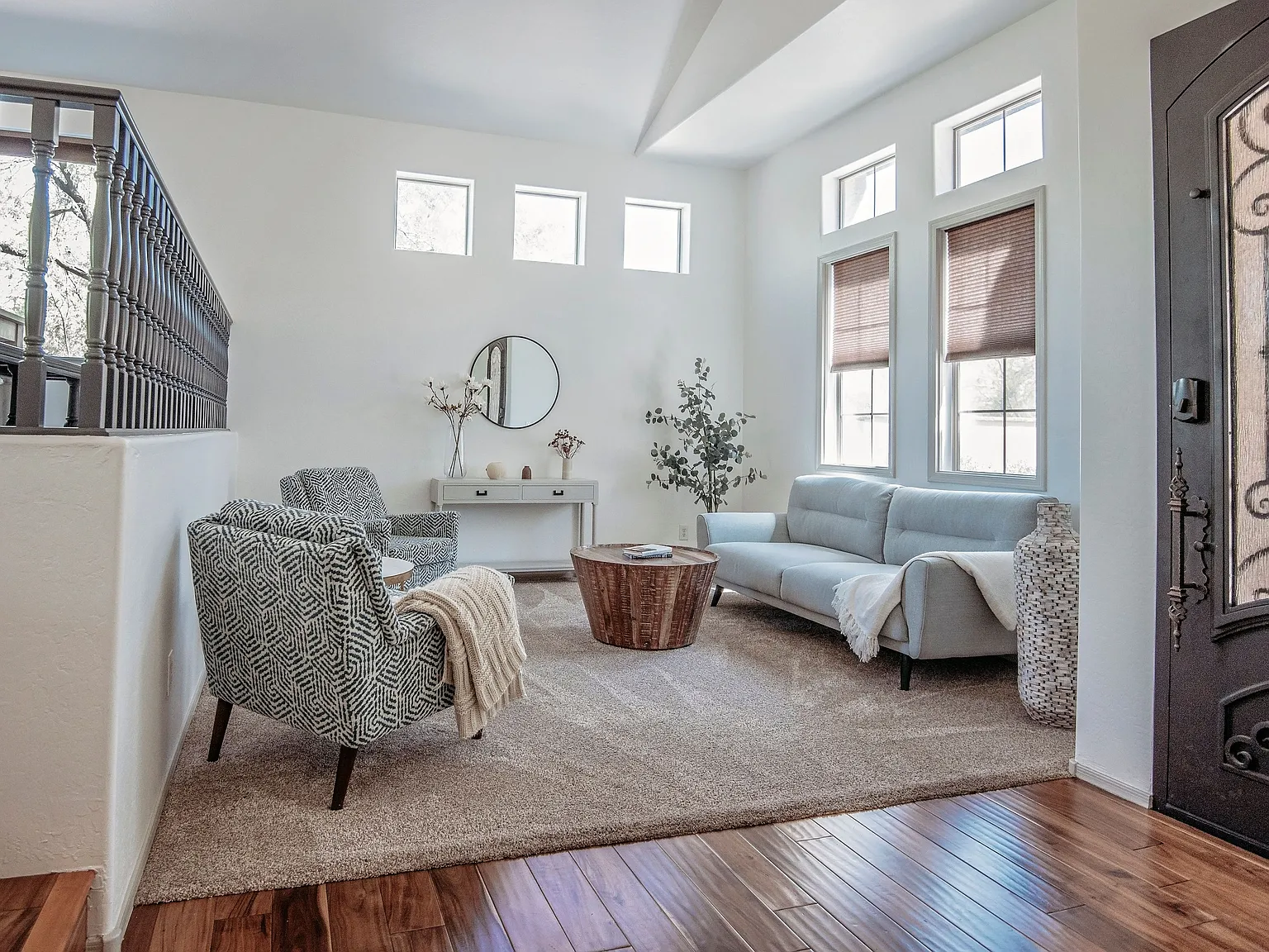 5 bed, 3502 sqft, $5,500 — Photo 3