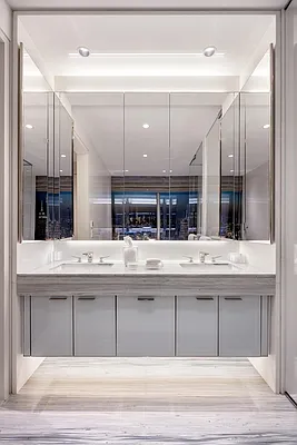 Sold by Extell Marketing Group | media 30