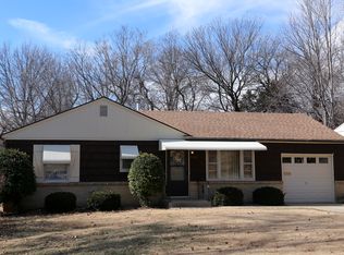 7108 Walmer St, Overland Park, KS 66204