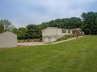 131 W Brewster Rd, Butler, PA 16001