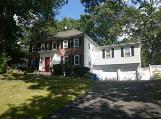 5 Baker Cir, Brookline, MA 02467