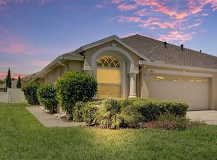 2815 Tanglewylde Dr, Land O Lakes, FL 34638