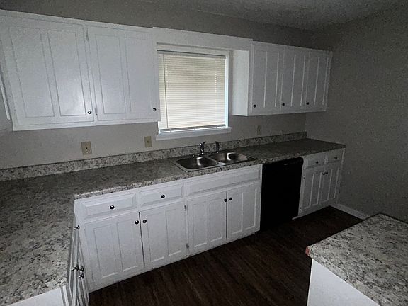 5th image of 5711 E 33rd Ct