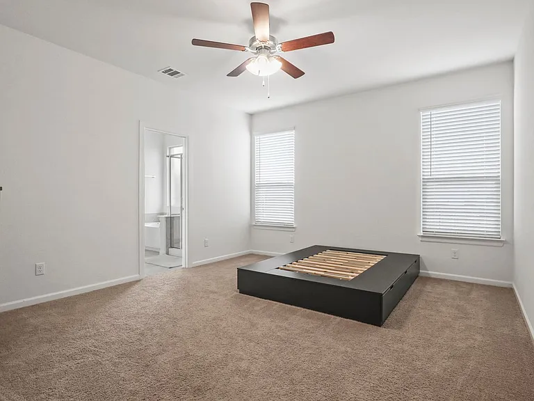 5321 Waterview Ct — Photo 10