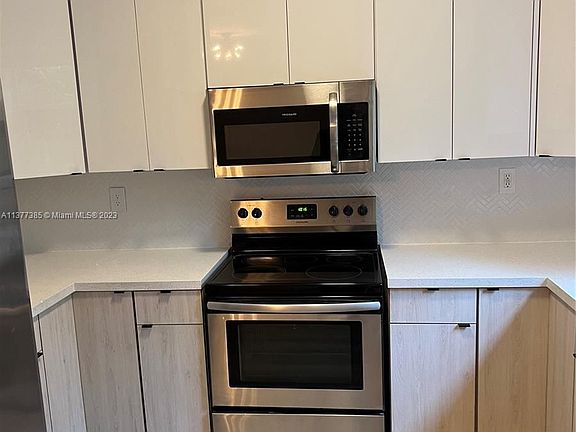4th image of 123 Riverwalk Cir #0