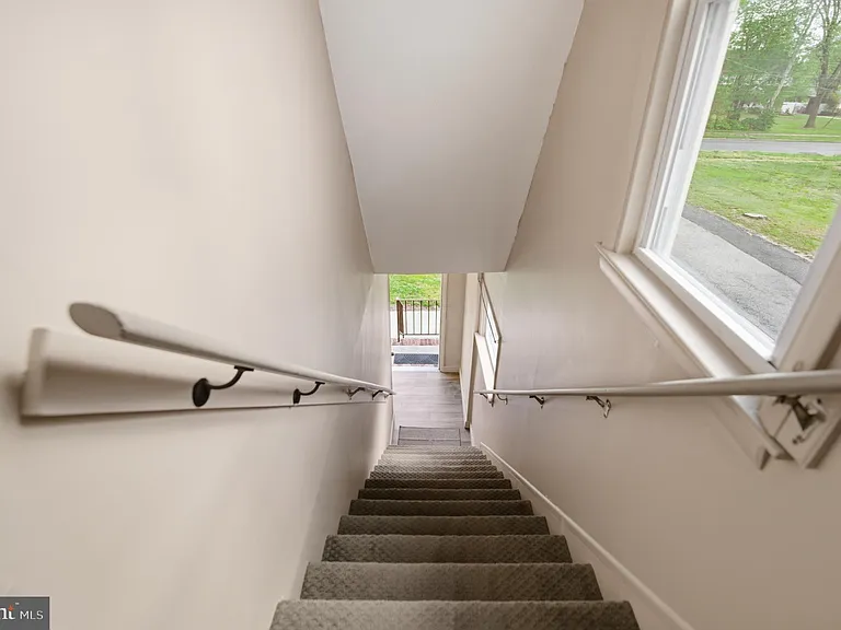 1130 E Park Ave #B — Photo 6