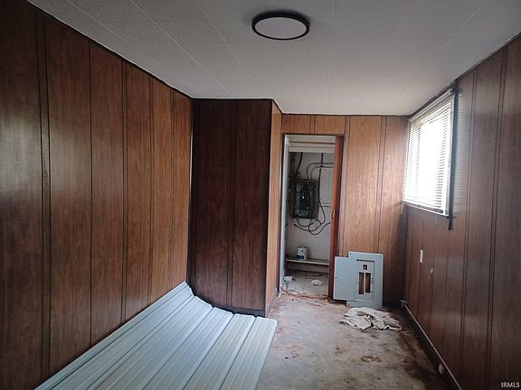 3rd image of 1410 N Elsas Ave