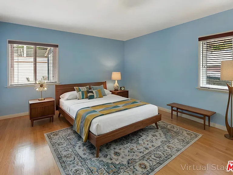 3740 Lankershim Blvd — Photo 12