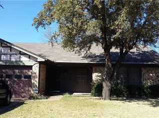 2410 Westpark Way Cir, Euless, TX 76040