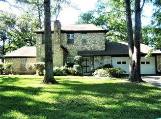 504 N Rivershire Dr, Conroe, TX 77304