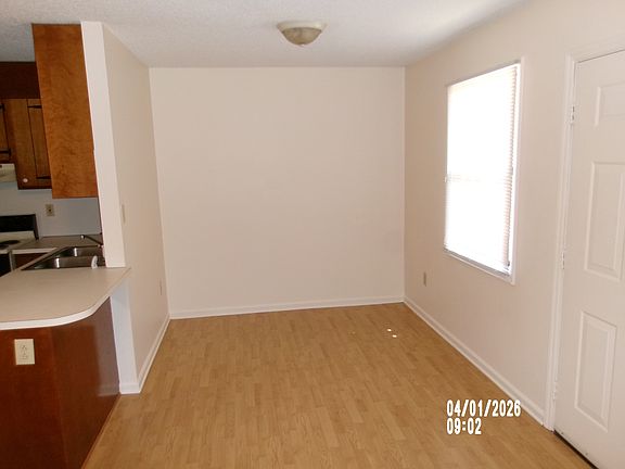 4th image of 139 17th St NW #3