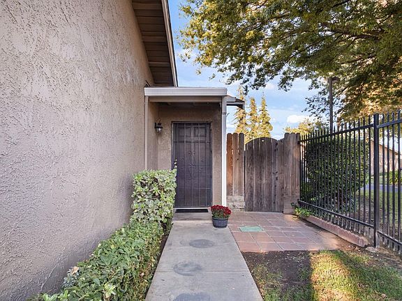 5th image of 4000 Fara Biundo Dr APT 43
