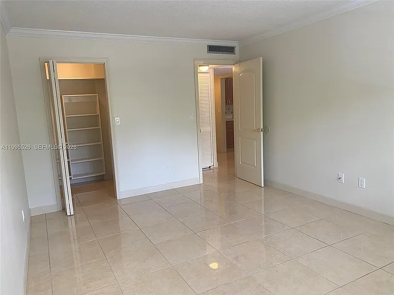 9301 SW 92nd Ave #210-C — Photo 27