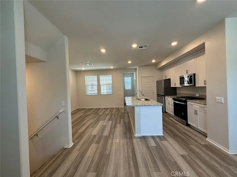 28094 Melrose Dr — Photo 20