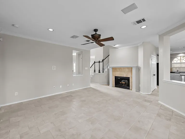 2421 Kittyhawk Dr — Photo 26