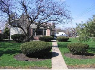 548 Lotus Ln, Glenview, IL