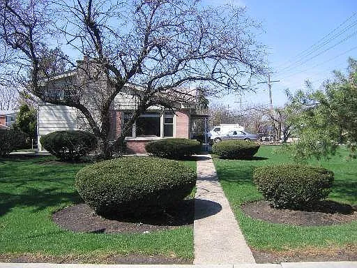 548 Lotus Ln photo 1