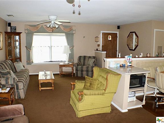 5th image of 3810 Starhill Dr