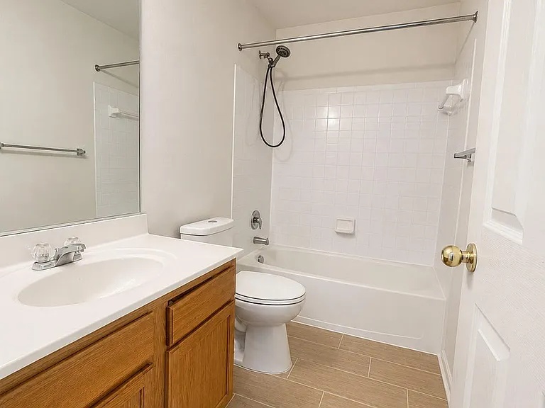 1124 Hampton St — Photo 23