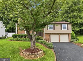 2189 Jennings St, Woodbridge, VA 22191