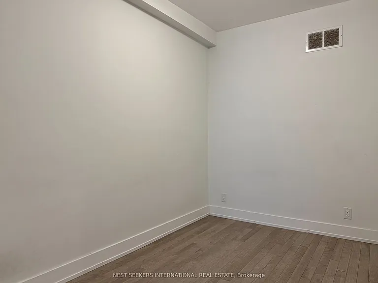 1555 Bloor St W #4 — Photo 15