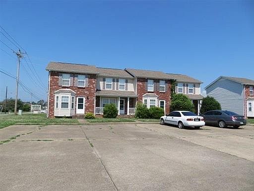 2nd image of 206 Tree Line Dr