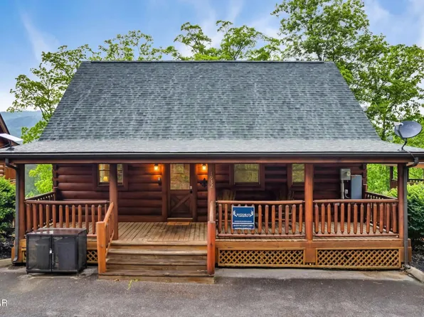 1932 Cougar Crossing Way, Sevierville, TN 37876