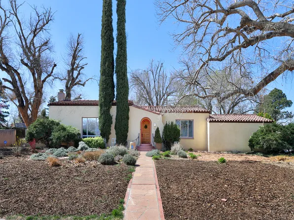 901 Laurel Cir SE, Albuquerque, NM 87108