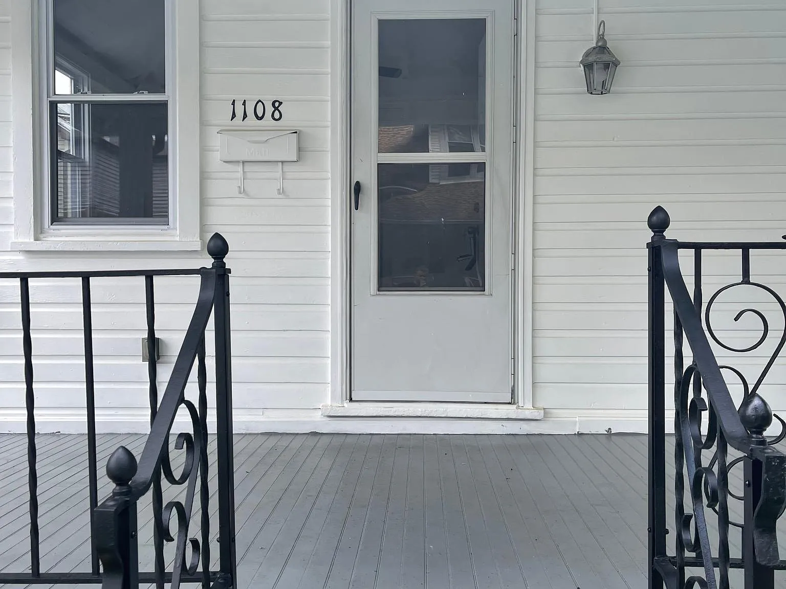 1108 Twaddell Dr — Photo 2