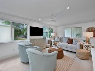 1950 Gulf Shore Blvd N APT 107, Naples, FL 34102