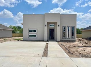 3057 Ariel Dr, Eagle Pass, TX 78852