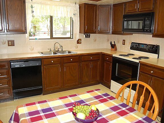 Country Kitchen