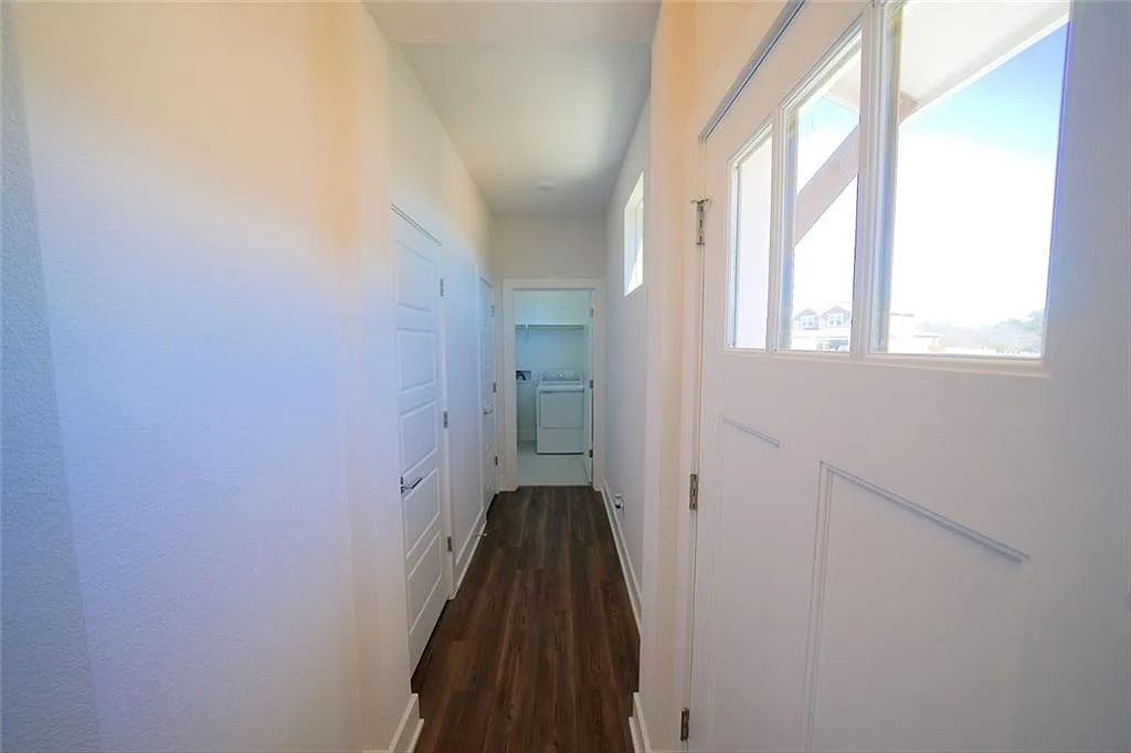 Building Photo - 162 Elisha Dr
