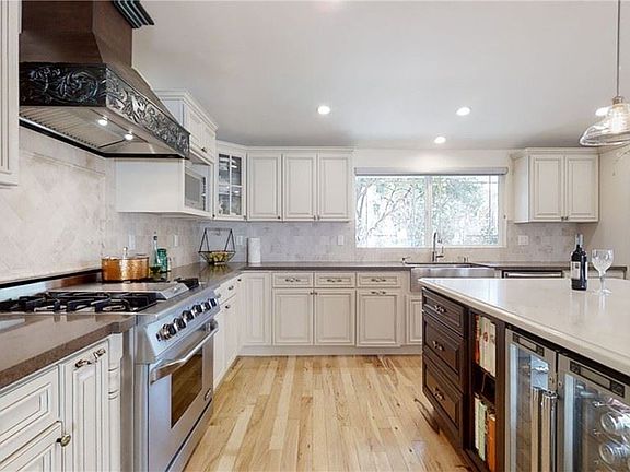 2nd image of 16741 Sausalito Dr