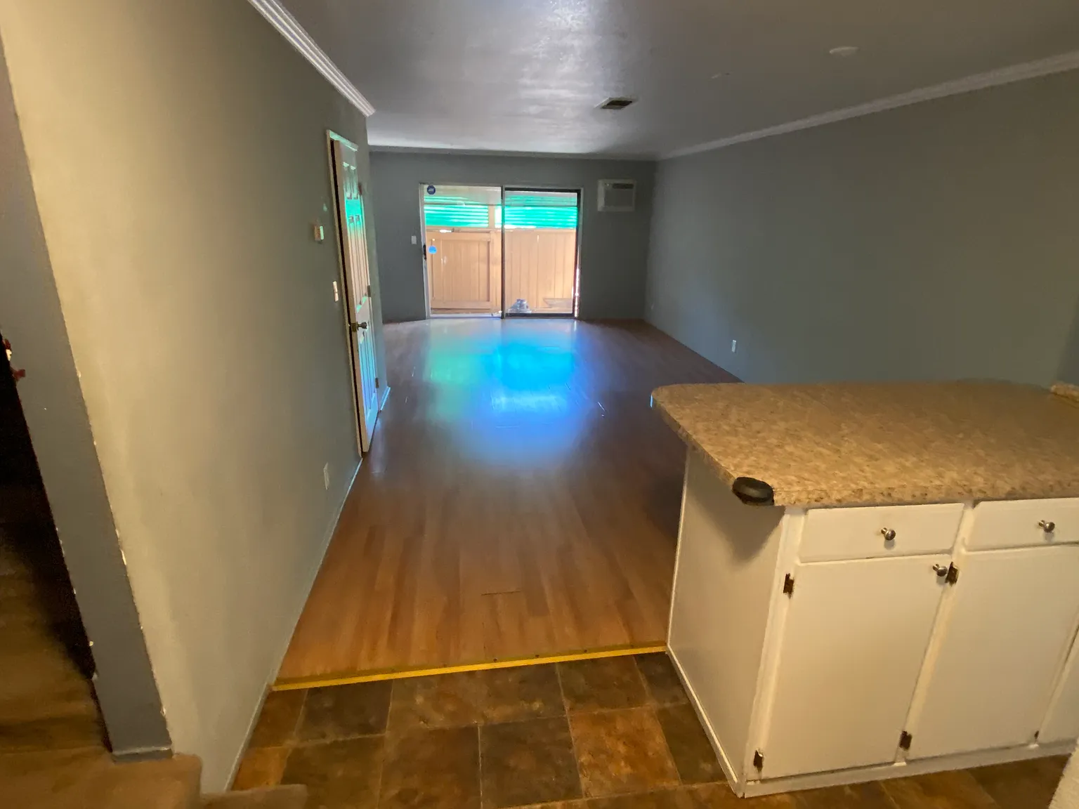 2 bed, 1.5 bath, 1100 sqft, $2,349 — Photo 4