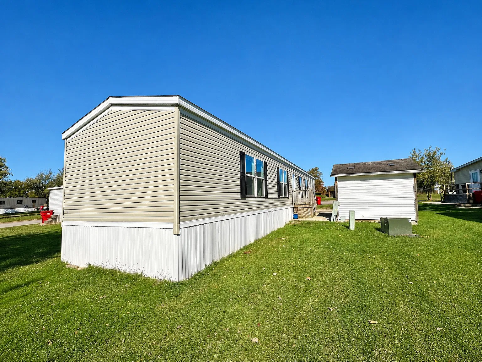 3 bed, 2.0 bath, $1,300 — Photo 3