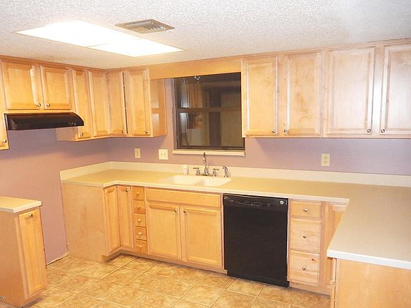 4th image of 5519 Bradford Ct