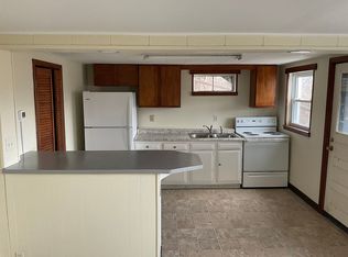 131 1/2 Poling Ave, Westover, WV