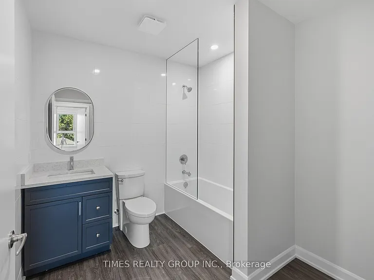 369 Hunter St W #203 — Photo 2