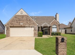 19809 E 38th Pl S, Broken Arrow, OK 74014