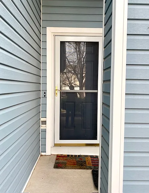 3 bed, 2.5 bath, 1673 sqft, $2,295 — Photo 2